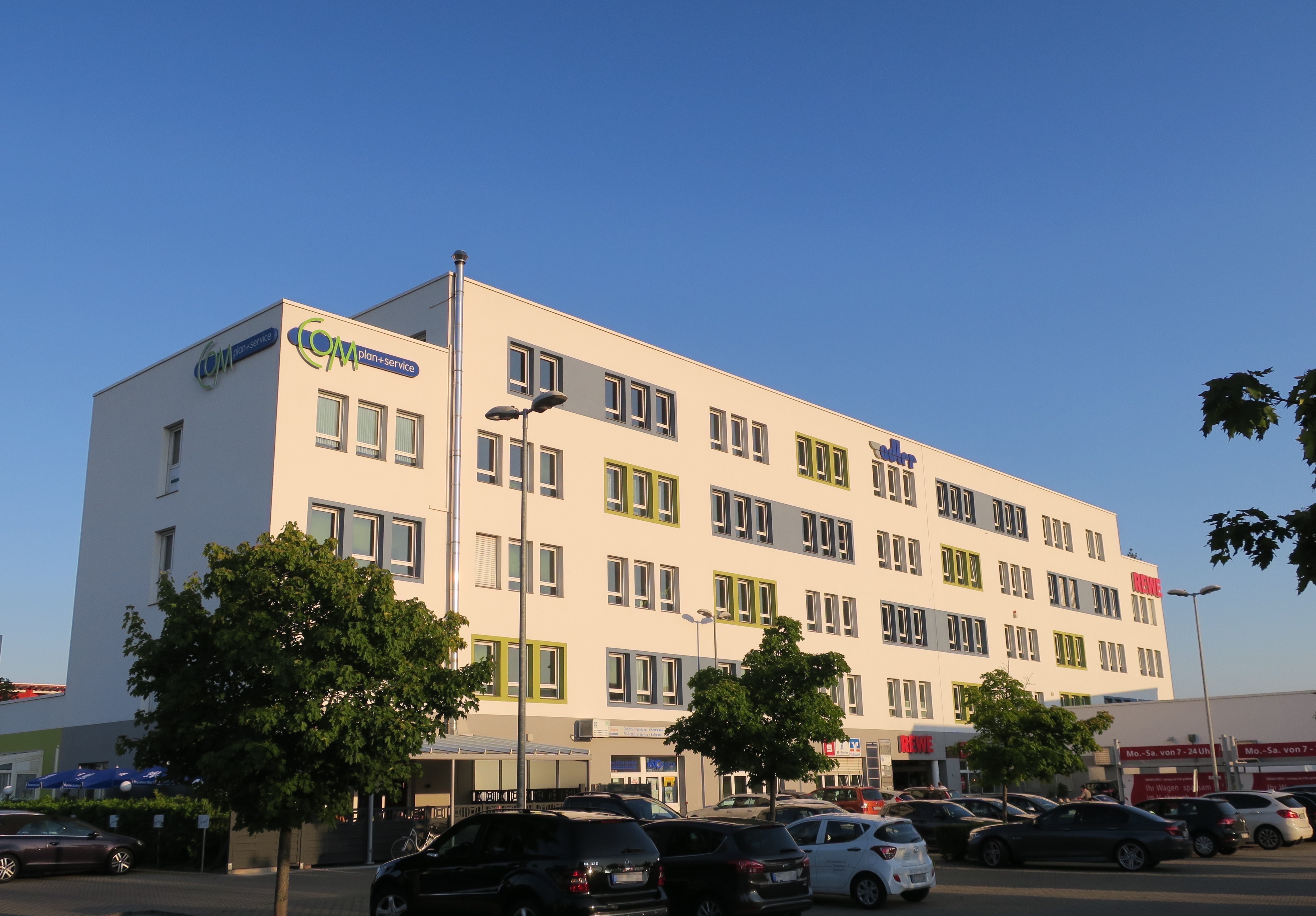 Hauptsitz der robot5 GmbH, Walter-Oehmichen-Strasse 18 68519 Viernheim